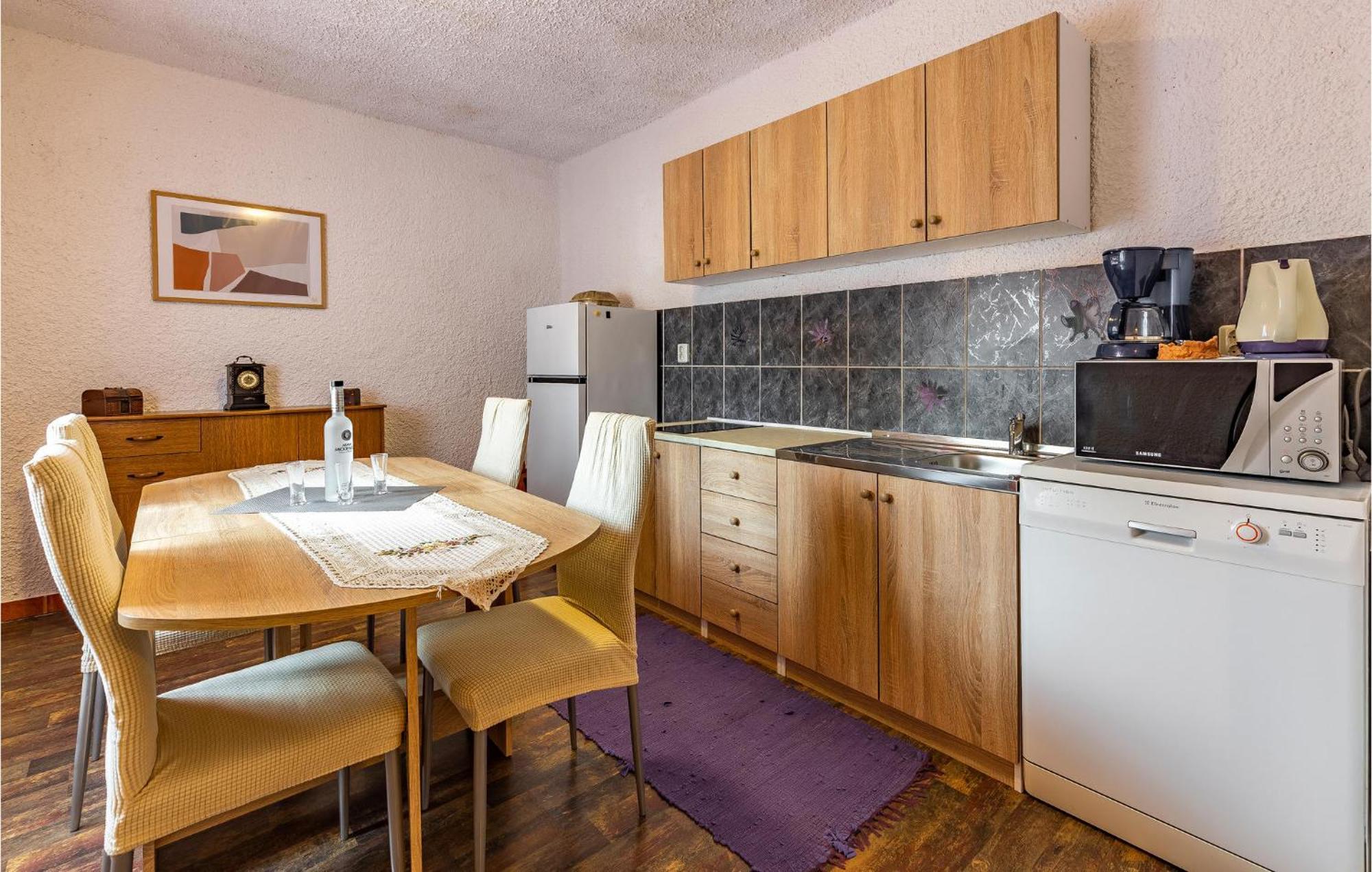 Lovely Apartment In Premantura With Wifi Экстерьер фото