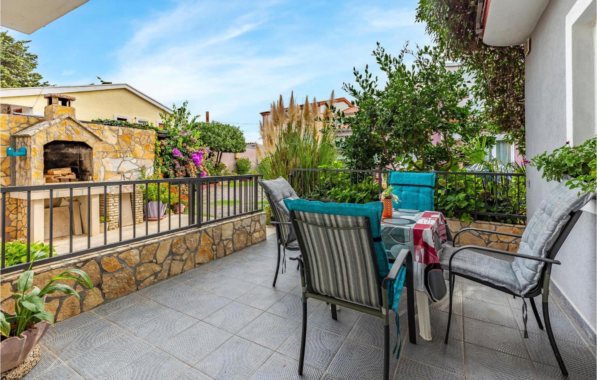 Lovely Apartment In Premantura With Wifi Экстерьер фото